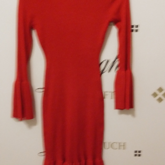 Dress - Picture 5 of 5